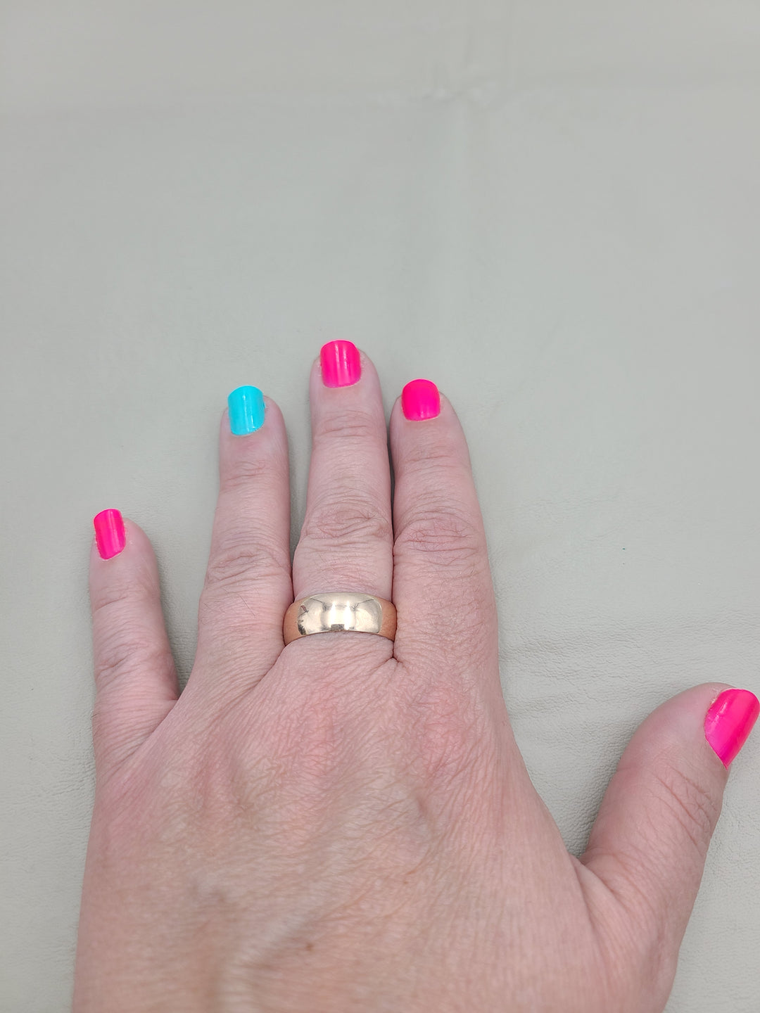 k896 Vintage Men's 10kt Rose Gold Wide Wedding Band