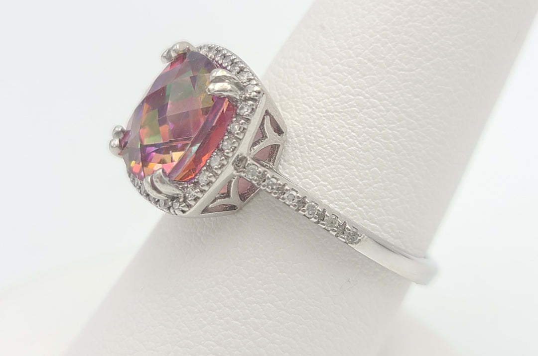 k995 Stunning Pink and Yellow Spinel Diamond Ring in 10kt White Gold