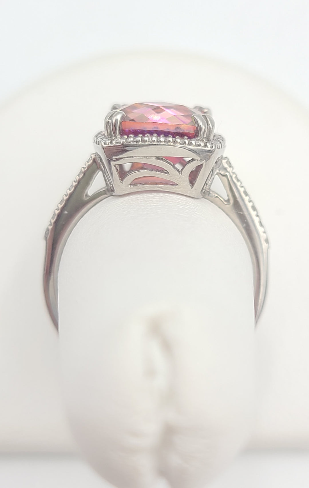 k995 Stunning Pink and Yellow Spinel Diamond Ring in 10kt White Gold