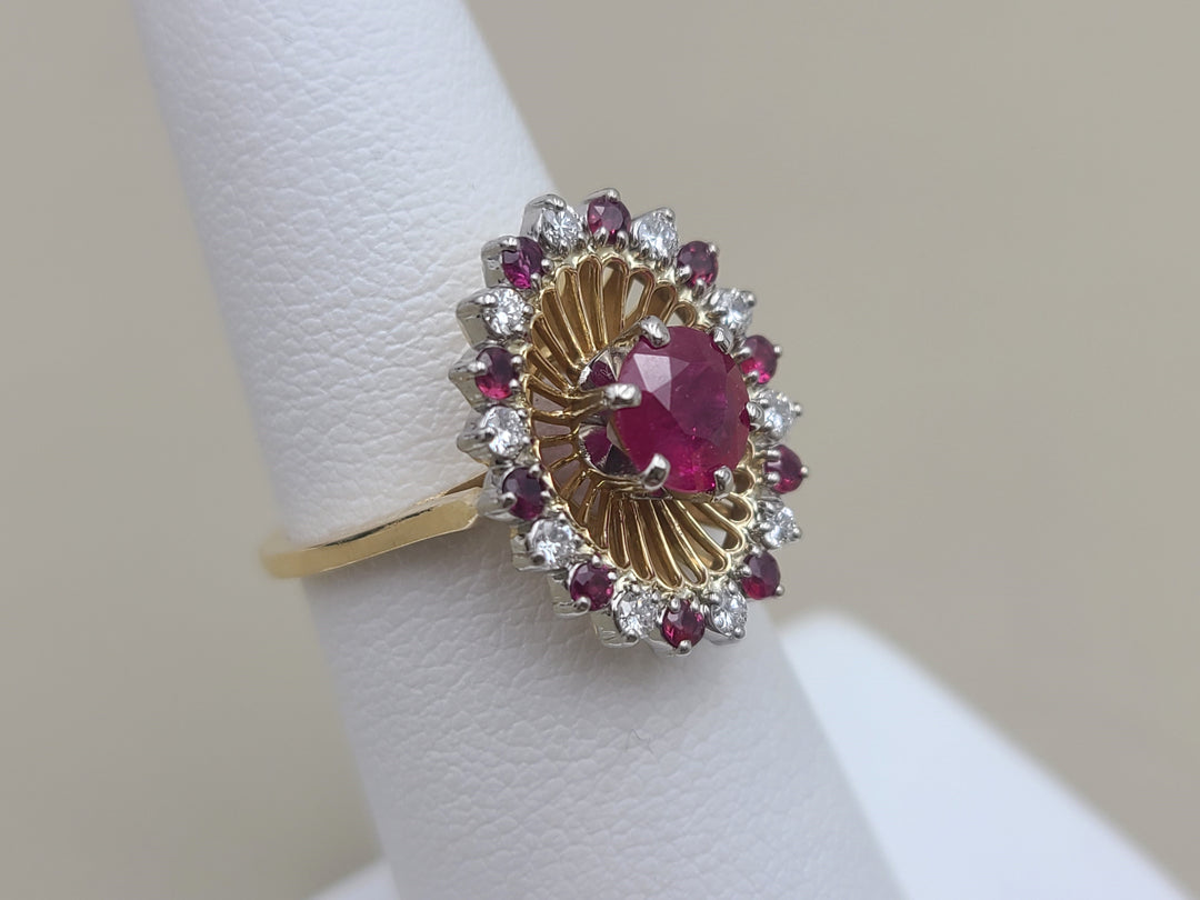 k906 Stunning 18kt Yellow Gold Ruby and Diamond Halo Style Ring