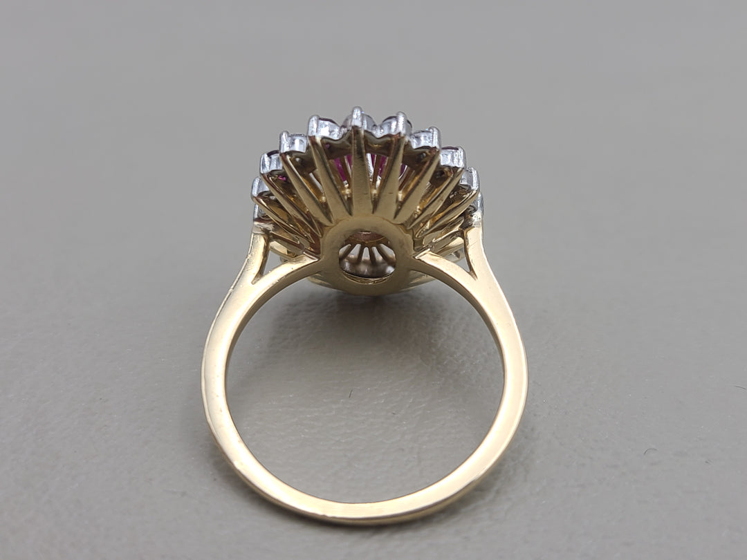 k906 Stunning 18kt Yellow Gold Ruby and Diamond Halo Style Ring