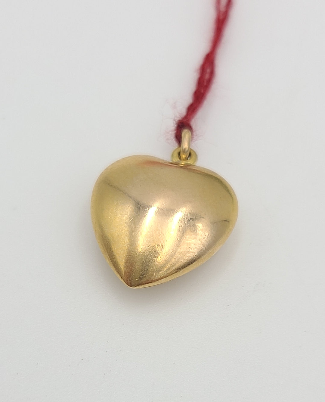 k980 Cute 18kt Yellow Gold Heart Pendant Charm