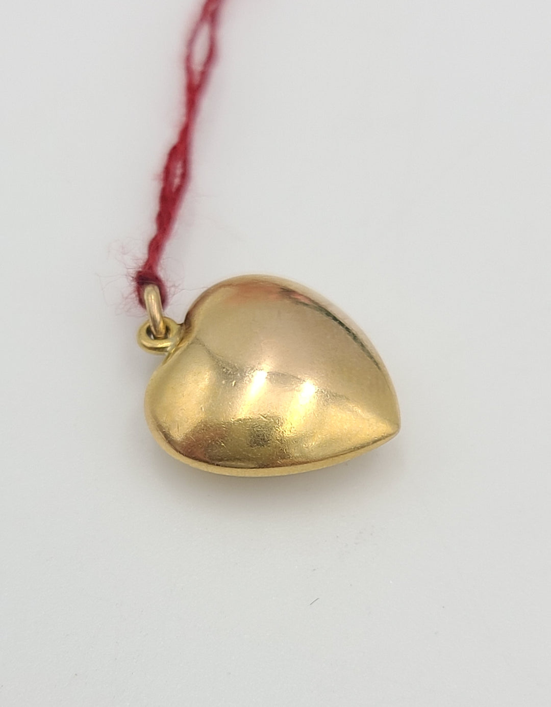 k980 Cute 18kt Yellow Gold Heart Pendant Charm