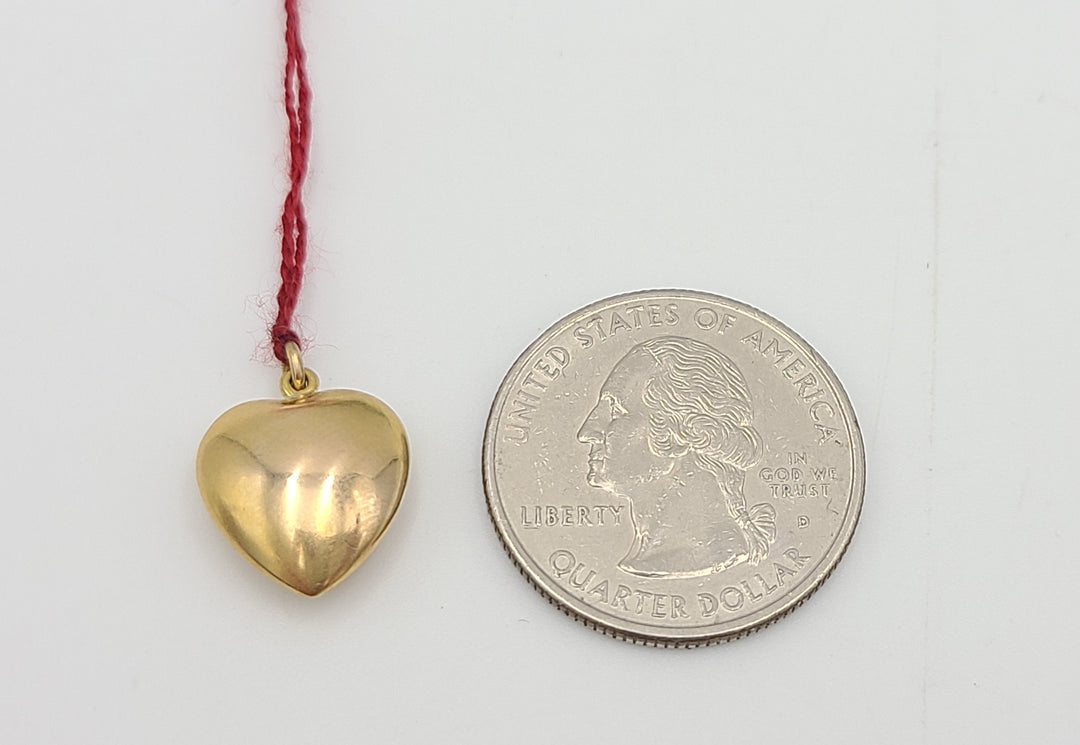 k980 Cute 18kt Yellow Gold Heart Pendant Charm