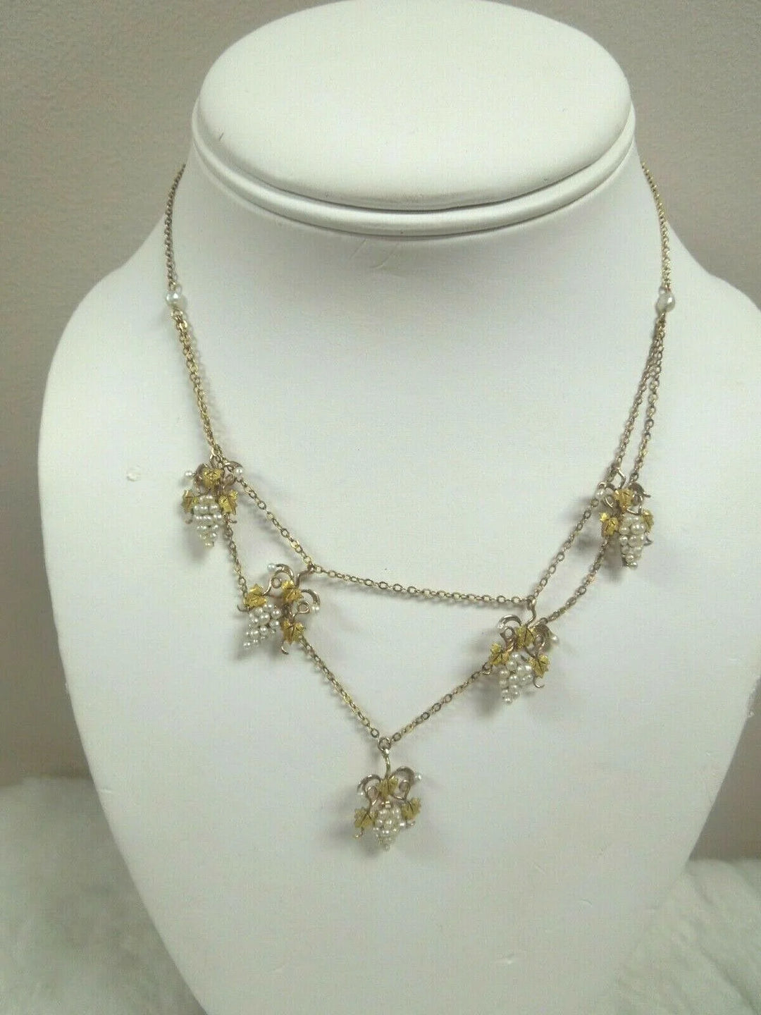 r123 Vintage Victorian Gold Filled Pretty Small 5 Grape Wine Pendant 14"
