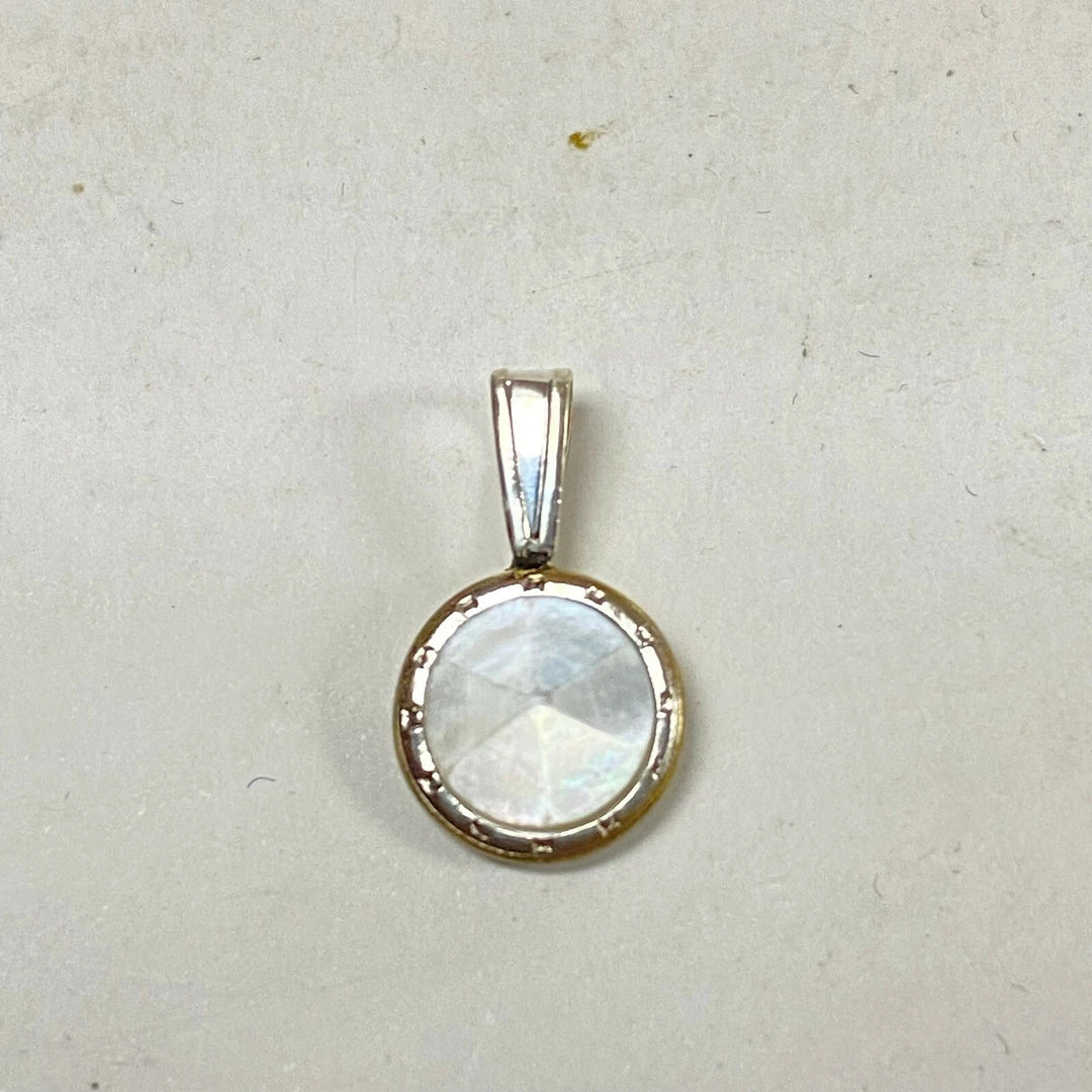 m082 Vintage Sterling Silver Round Mother of Pearl Charm Pendant