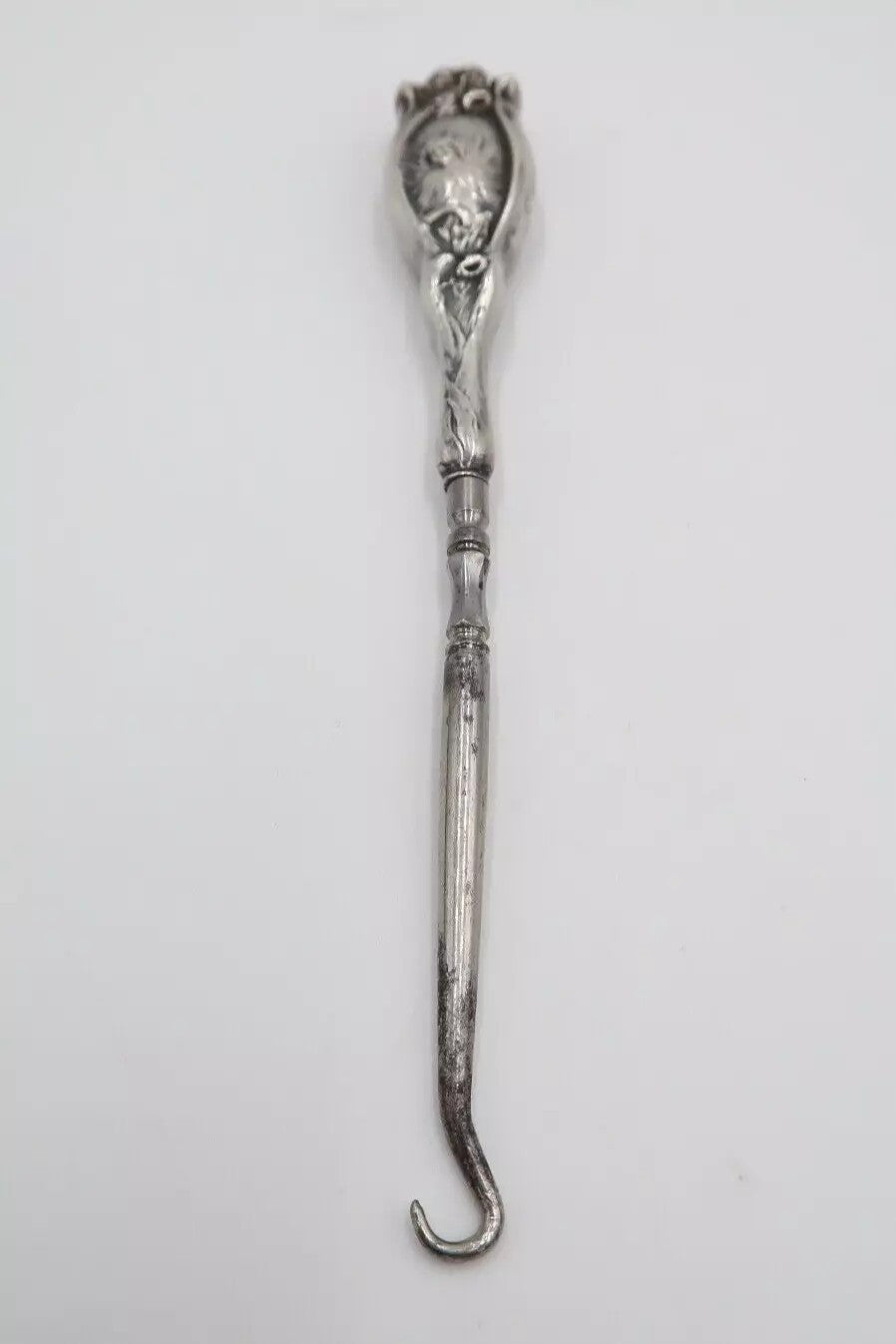 t483 Antique Silver Handled BUTTON HOOK Victorian Nicely Decorated Hallmarked