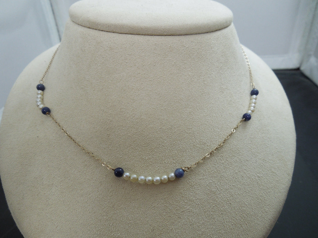 g398 Beautiful Necklace with Lapis Lazuli and Pearls on a Delicate 14kt YG Chain
