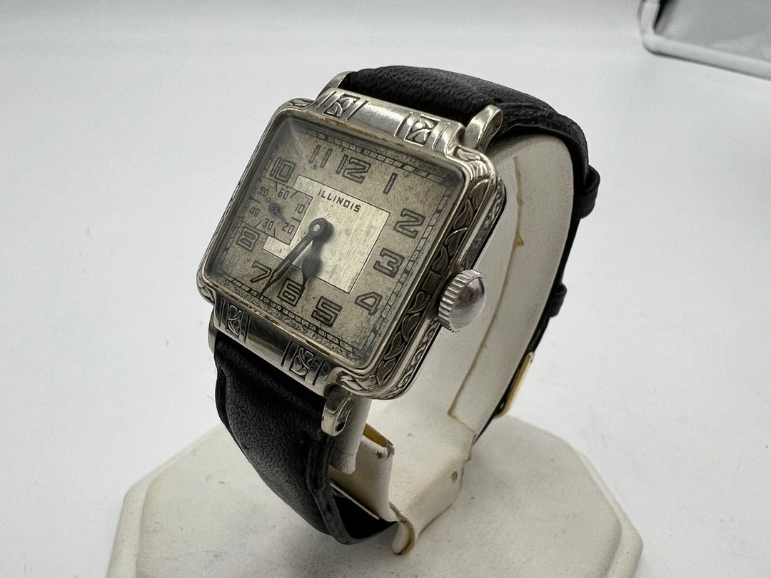 u023 Illinois 1930s "New Yorker" 14k White Gold Filled Watch
