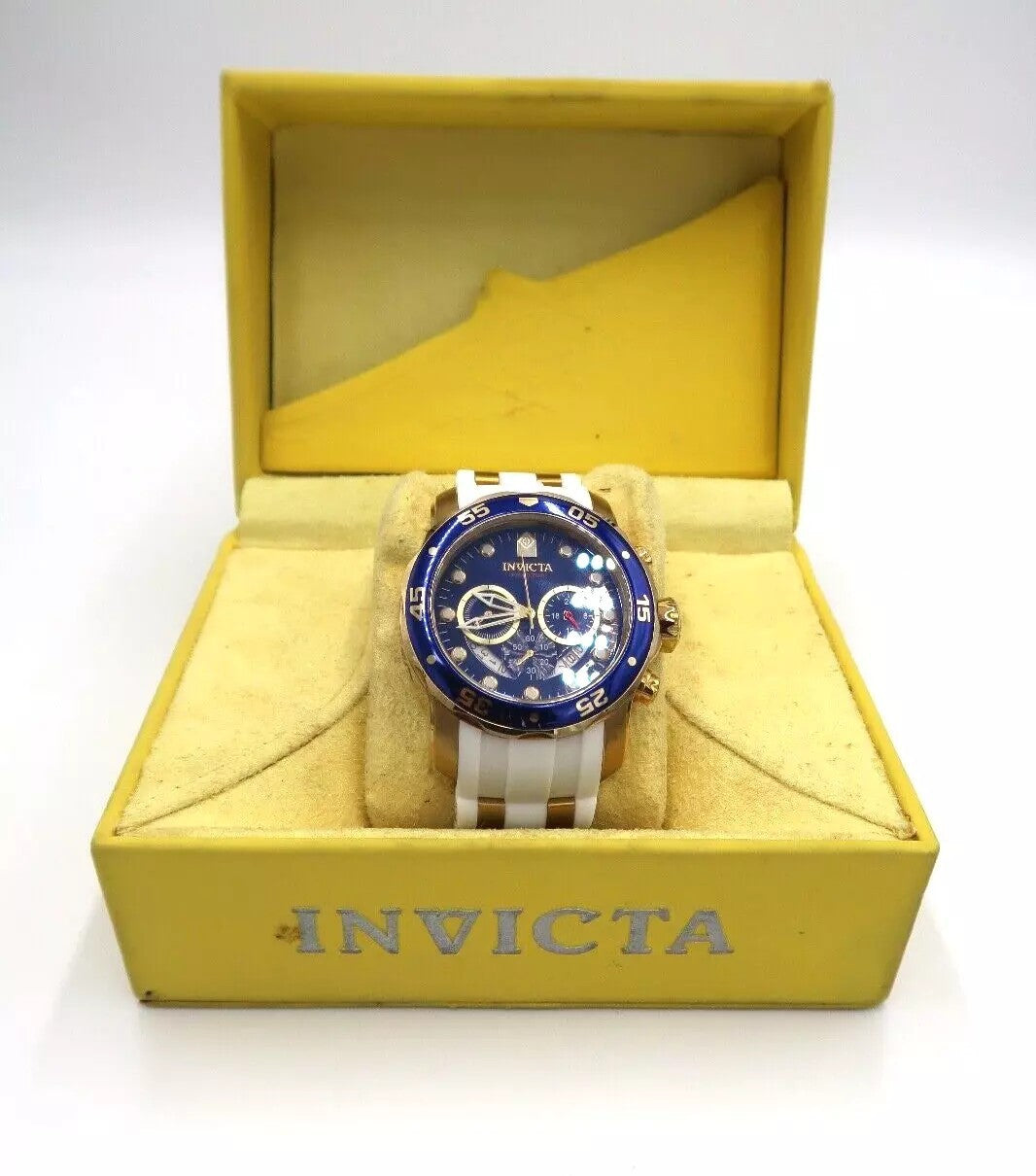 t353 Invicta Men's 20288 Pro Diver Analog Display Quartz Gold Watch