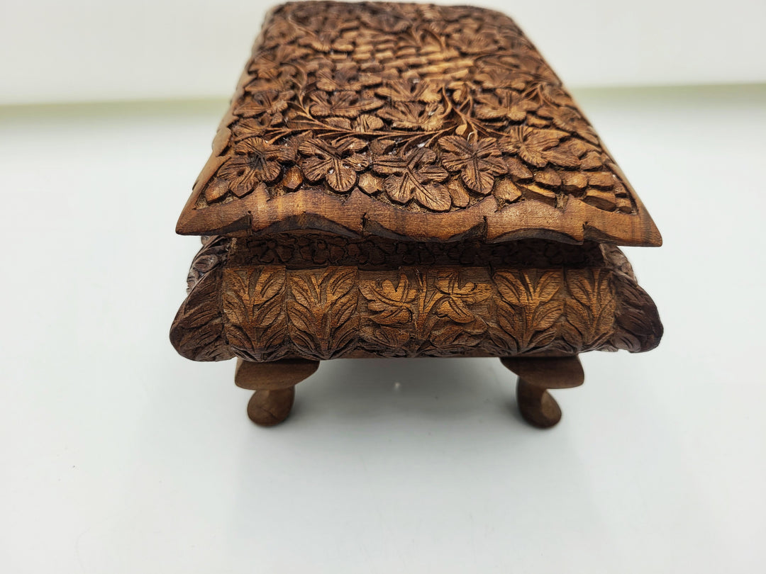 p505 Thorens Carved Wood Music Box
