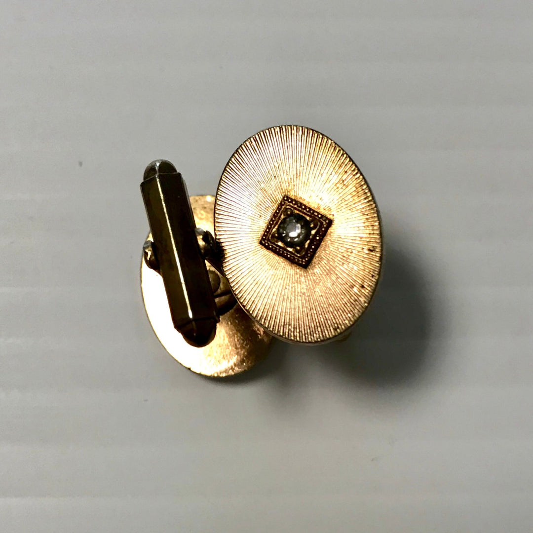 f262 Vintage Gold Tone Oval Men's Cuff Links with Center White Stone