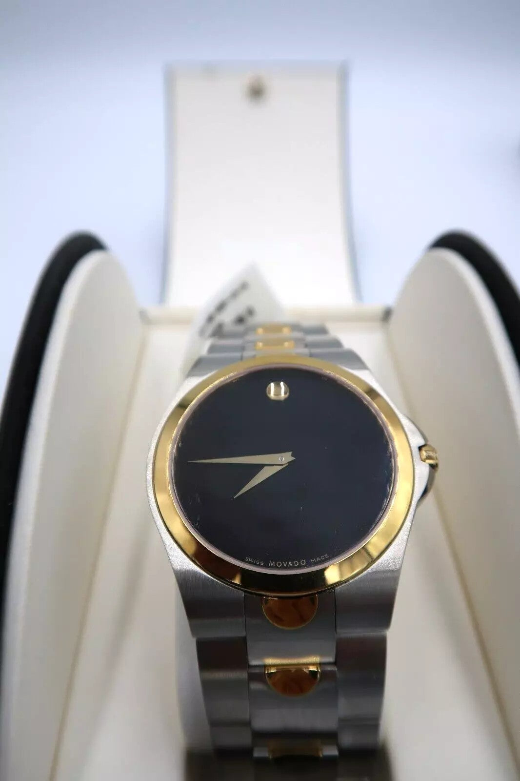 t276 Movado Luno Men's Gold and Stainless Steel Watch 0605635