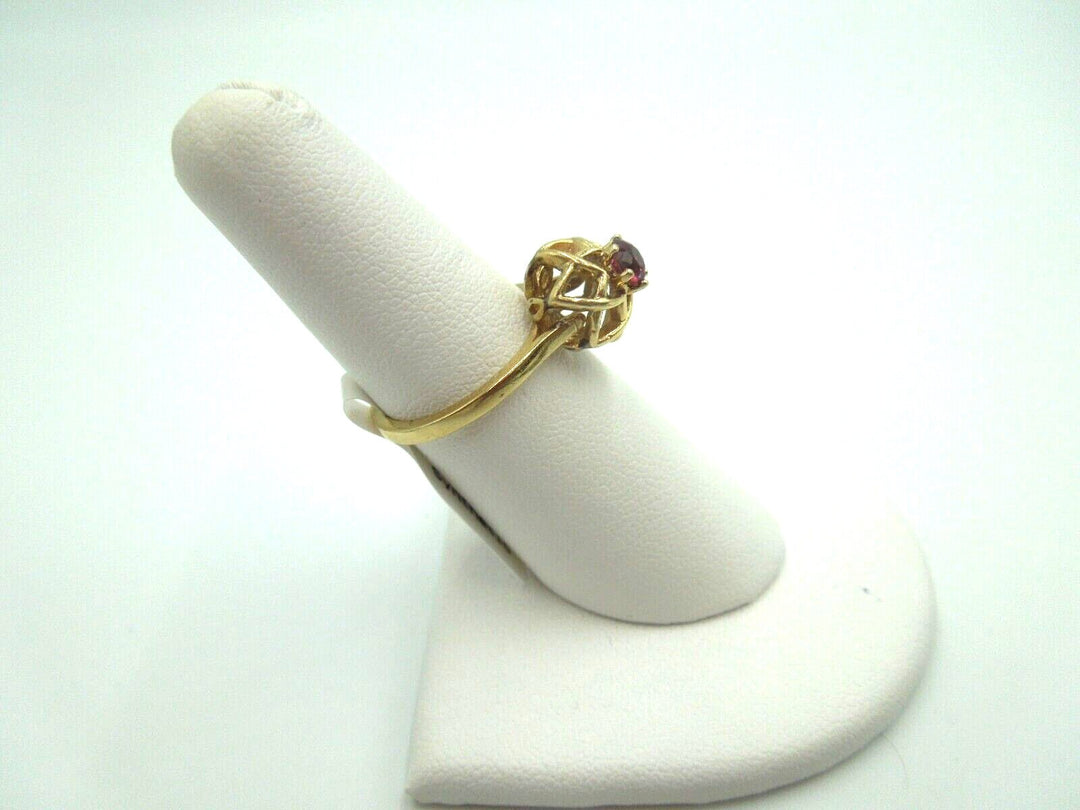t247 14kt Yellow Gold Synthetic Ruby Ring Size 6 1/4 (US) Signed