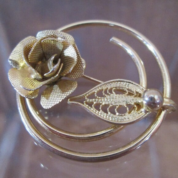 m482 Sarah Coventry Brooch GOLDEN ROSE Vermeil Blossom