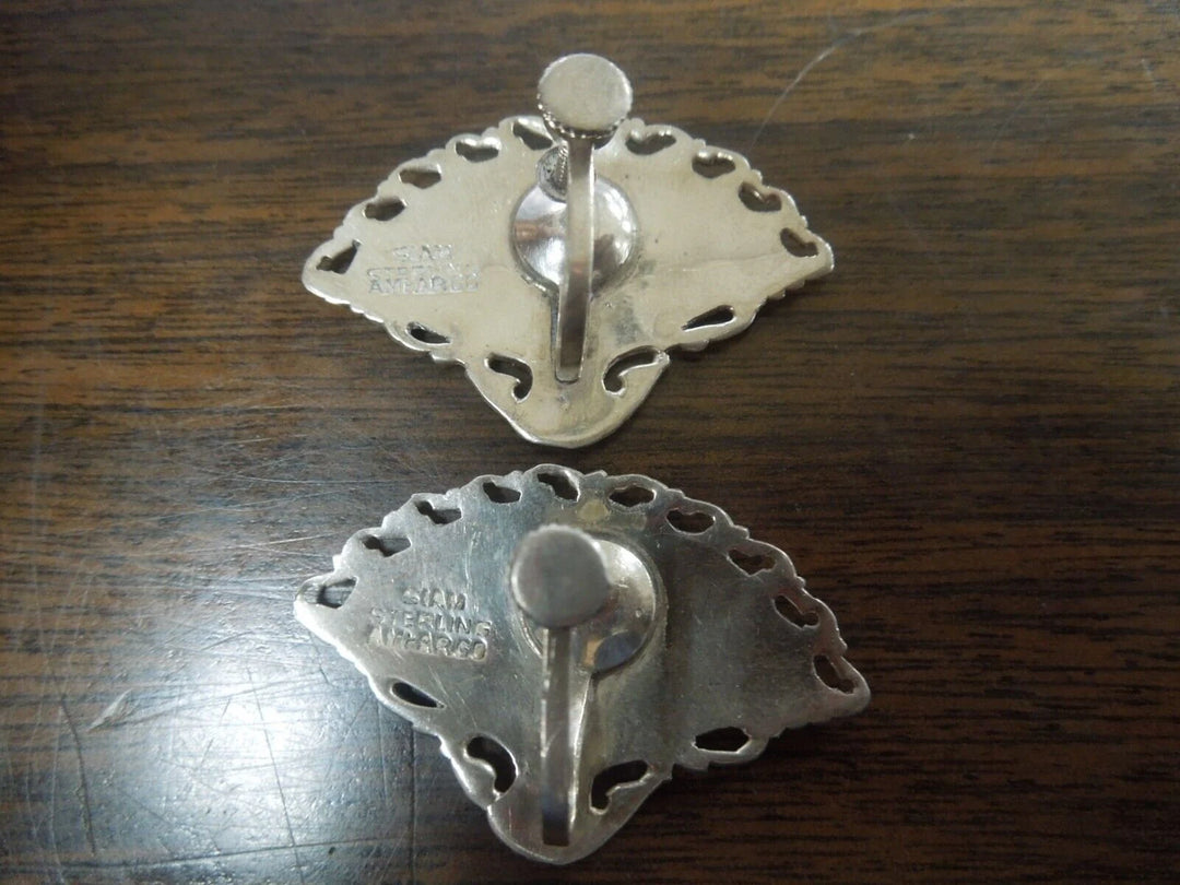 r197 Vintage Siam Sterling Silver Screw back Earrings Stamped