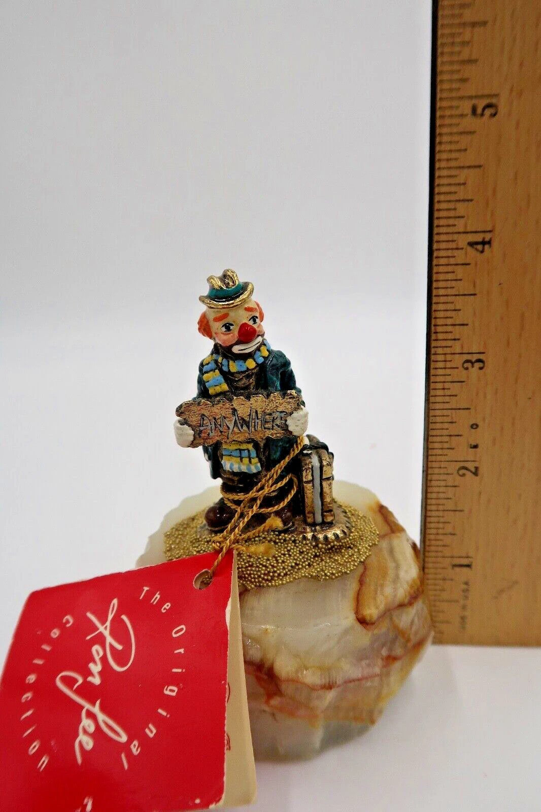 t369 Ron Lee 1987 Going Anywhere Hitchhiking Clown 24k & Hand Painted figurine