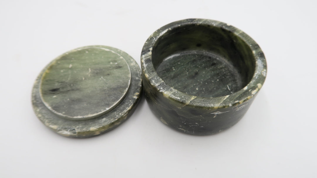 t495 Vintage Soapstone lidded Hand carved Bear Trinket Box