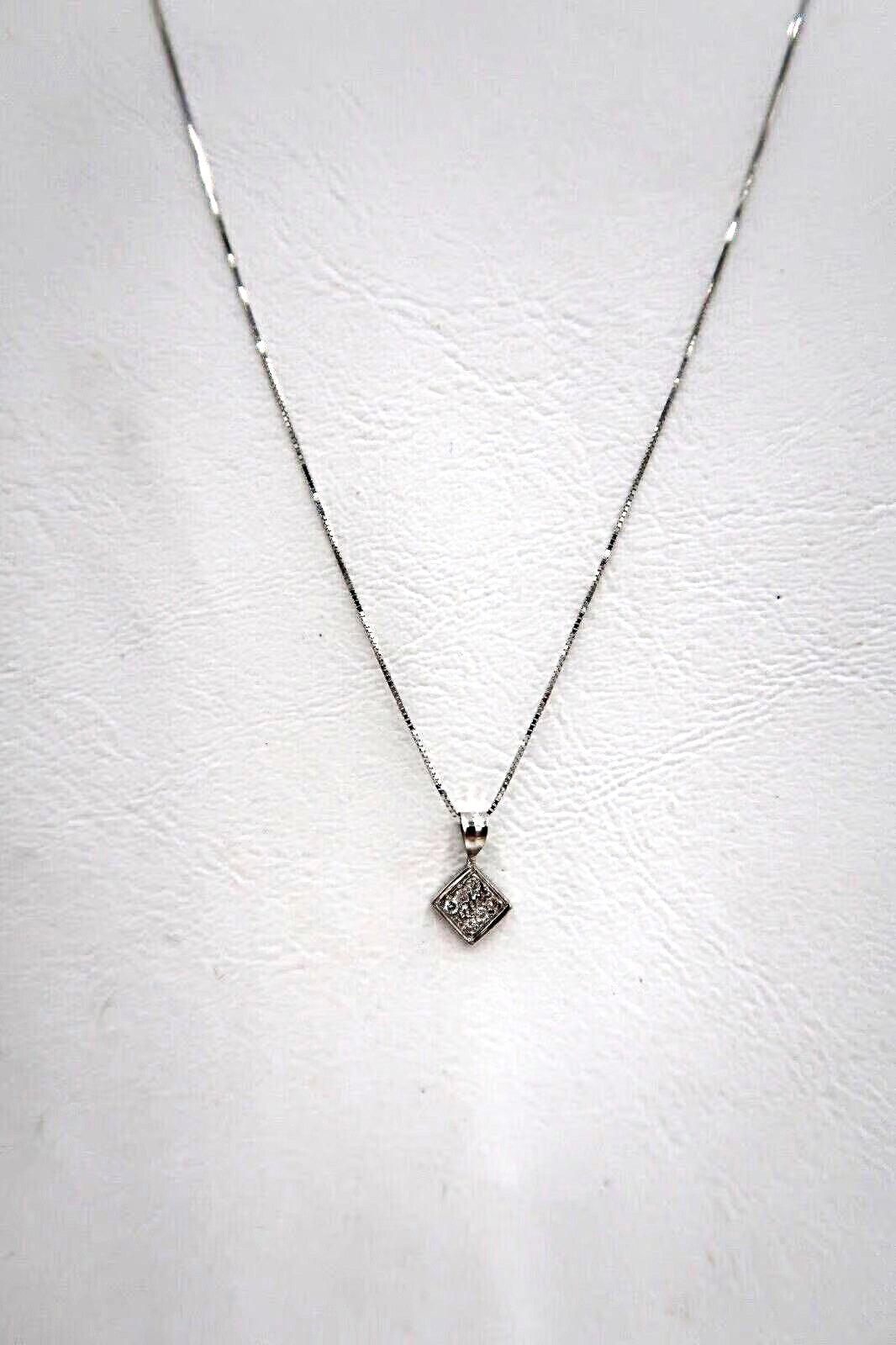 t258 14kt White Gold 18" Box Chain Diamond with Square Pendant Necklace
