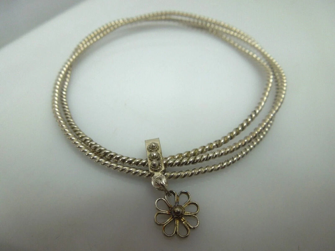 r156 Vintage Silvertone Bangle Bracelet Rare