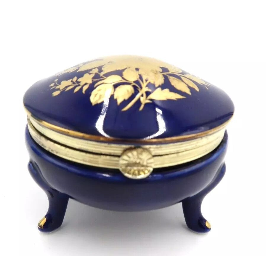 t498 Cobalt Blue Enameled Glass Trinket Pill Snuff Box Bohemian Antique