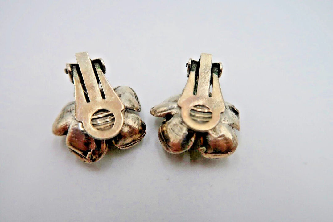 t371 Vintage Flower Earrings - Sterling Silver Flower Clip-on earrings