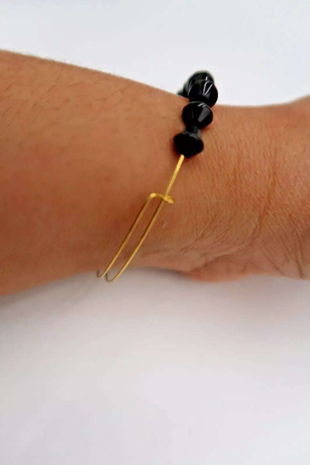t301 Gold tone Wire with black beads Bracelet, Everyday Bracelet Bangle