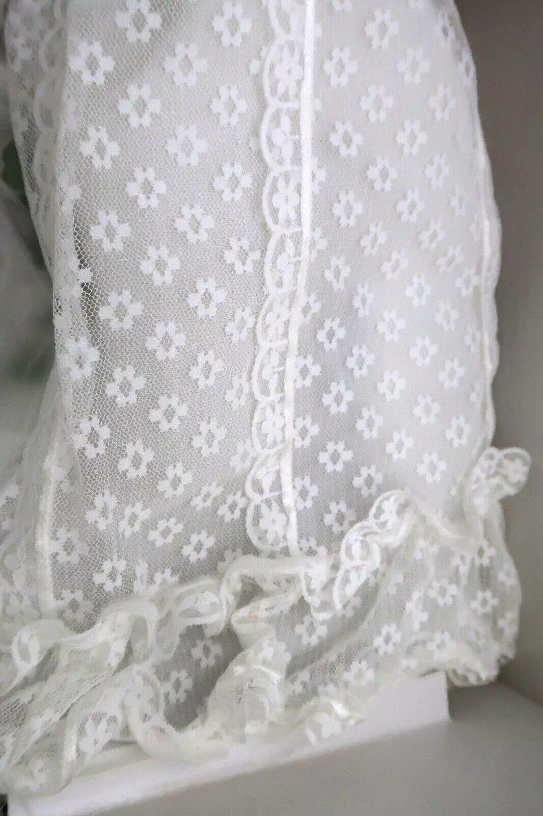 t355 Danbury Mint Gloria Vanderbilt 18" autumn Bride Four Seasons Series