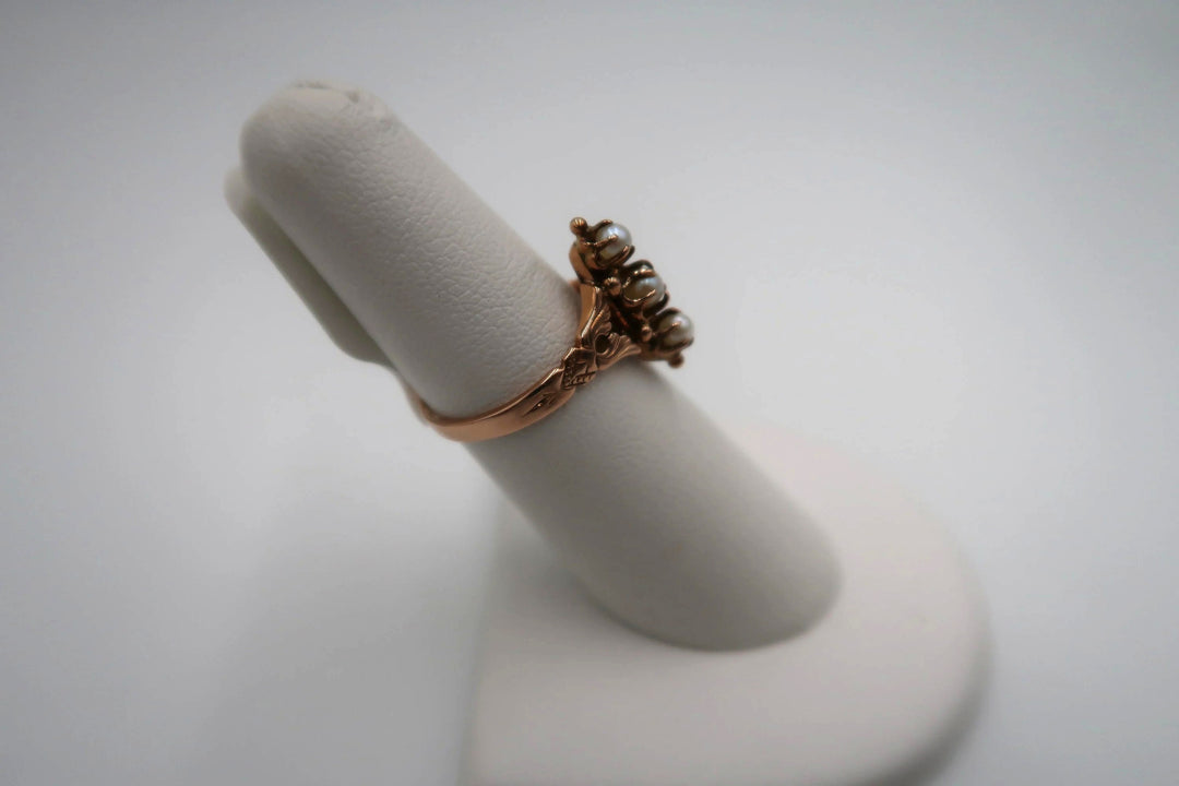 t335 Vintage 14kt Rose Gold Pearl Ring Size 6(US)