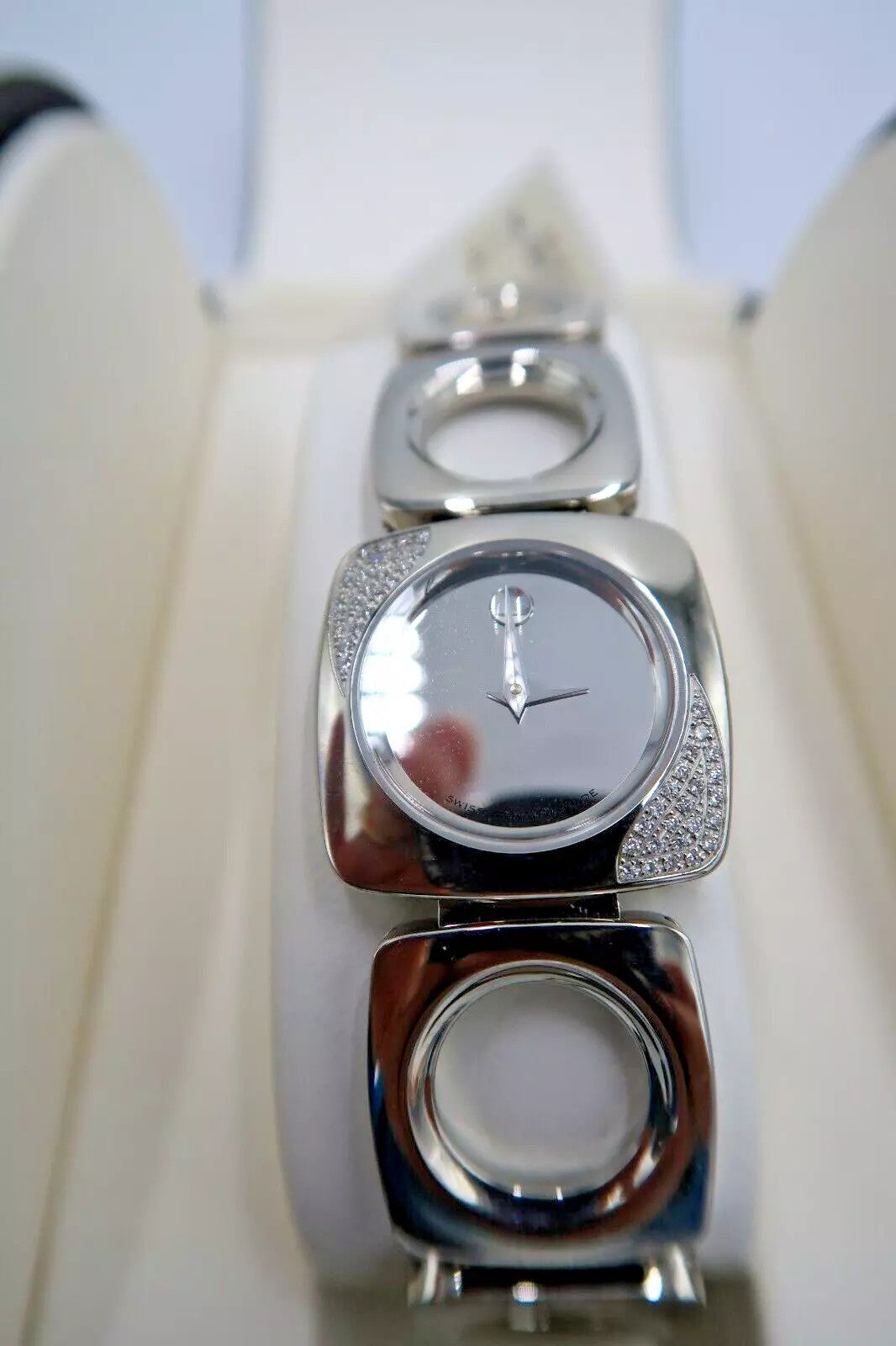 t278 Movado dolca watch 0605657 Ladies Watch