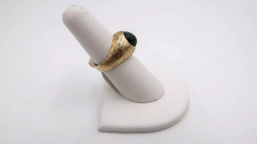 t479 14k Yellow Gold Cats Eye Hammered Ring 6 1/2 (US)