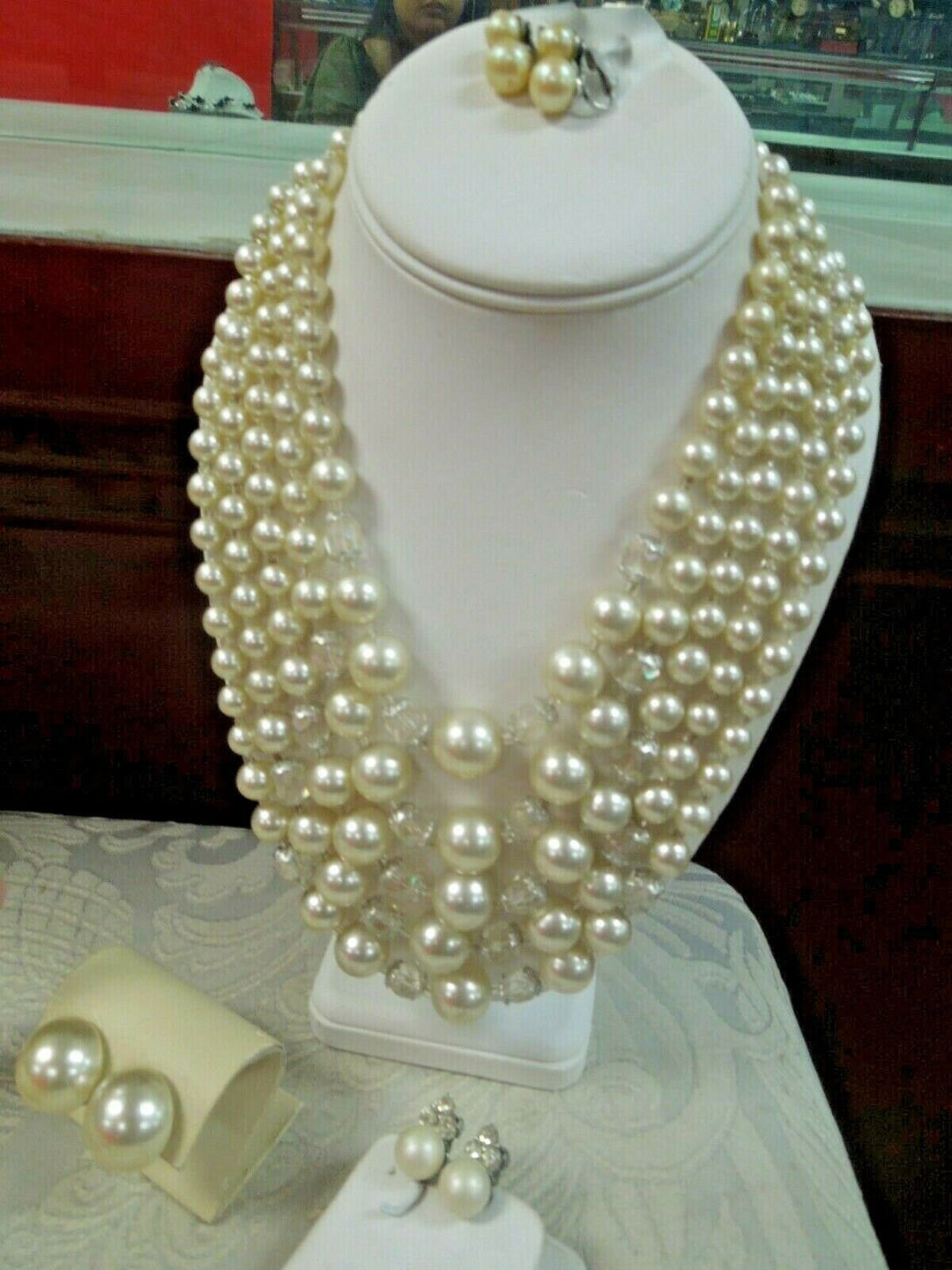 r107 14 Piece Lot of Pearl ,Rhinestone,beads, Jewelry Necklace Set Brooches Earrings Vintage Jewelry Some Are Signed