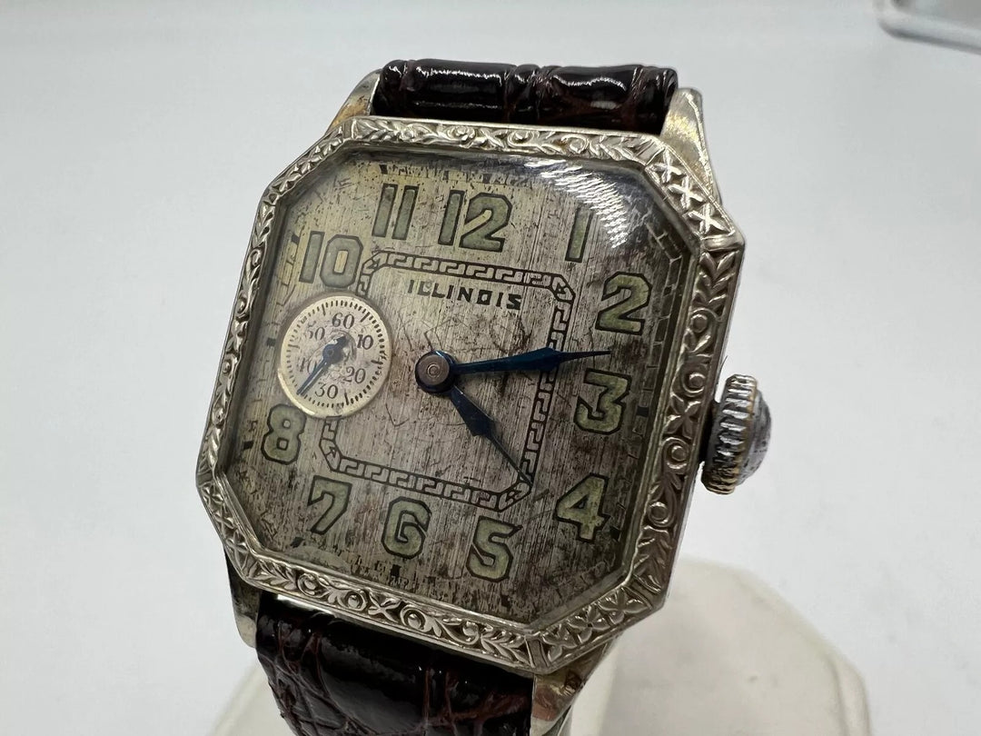 u022 Illinois 1930s "Barrel Shape" 14k White Gold Filled Watch