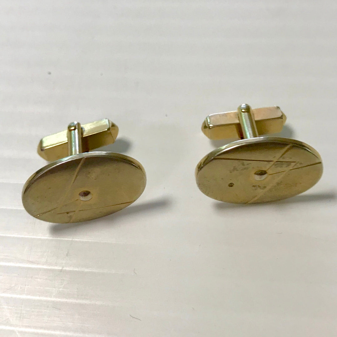 f270 Vintage Gold Tone Oval Shaped Men's Cuff Links