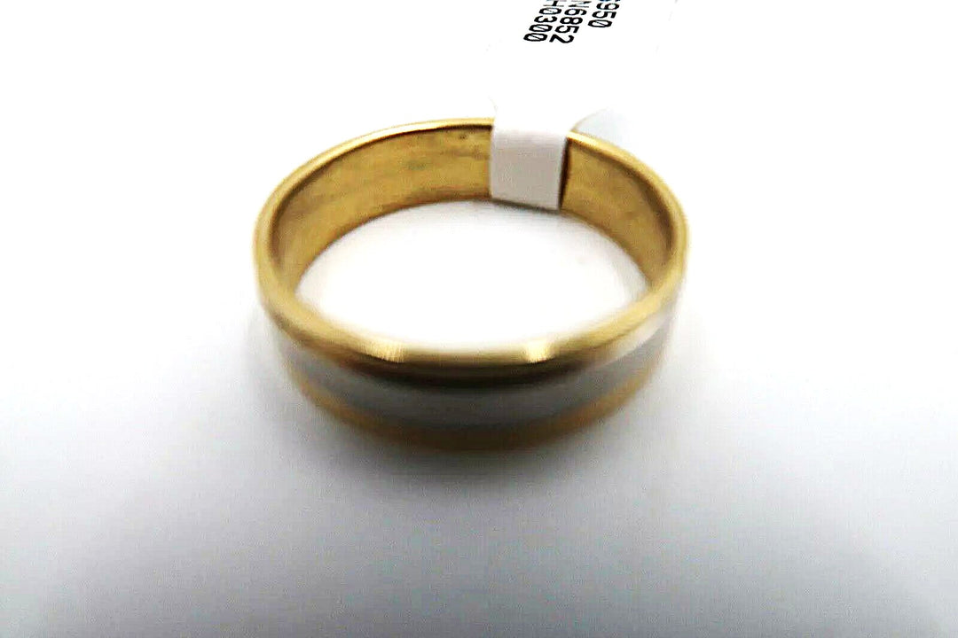 t439 18k Yellow Gold Platinum Wedding Band Size 11 1/2(US)
