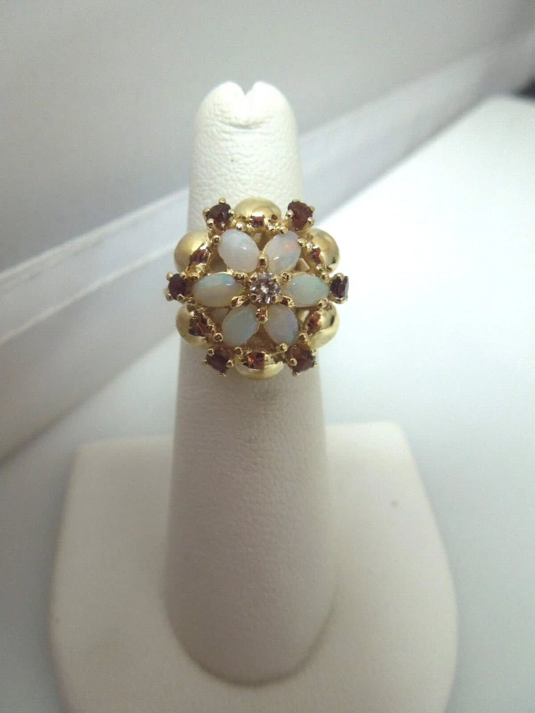 r173 14kt Yellow Gold Diamond Opal Garnet Tri Gemstone Ring Size 5(USA) 6.4g Signed