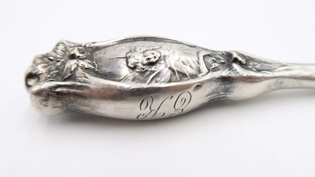 t483 Antique Silver Handled BUTTON HOOK Victorian Nicely Decorated Hallmarked