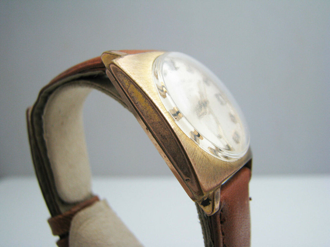 b386 Men's Automatic LeMarc wristwatch