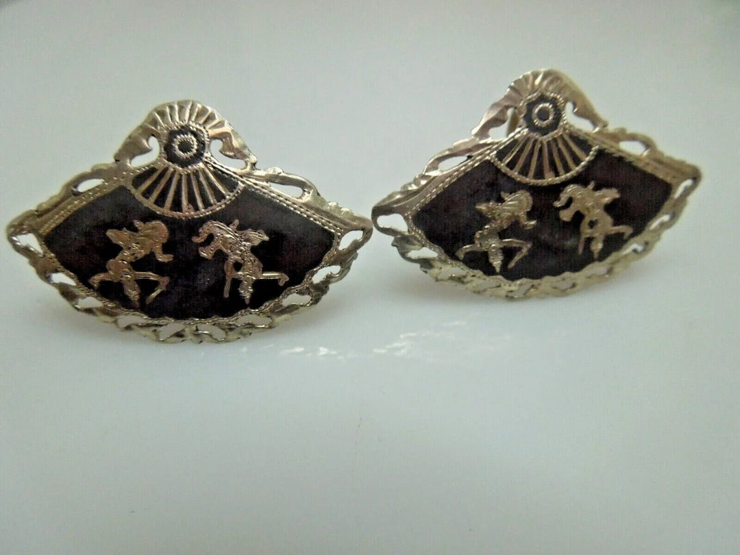 r197 Vintage Siam Sterling Silver Screw back Earrings Stamped