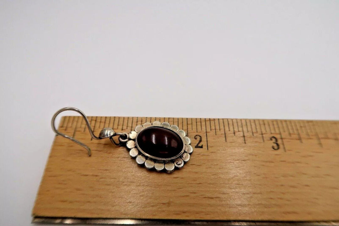 t329 Sterling Silver 925 Natural Red Garnet Oval Shape Gemstone Earrings