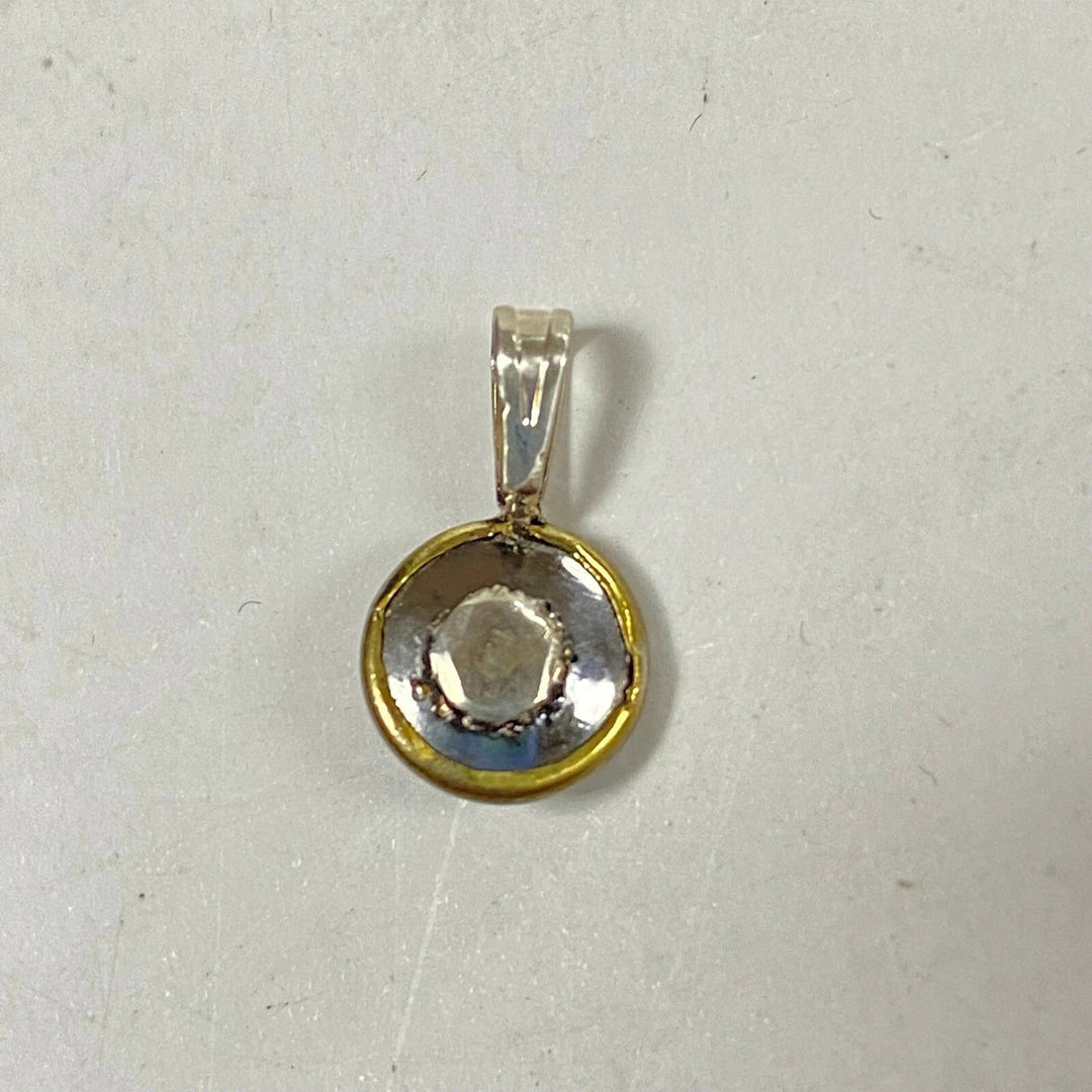 m082 Vintage Sterling Silver Round Mother of Pearl Charm Pendant