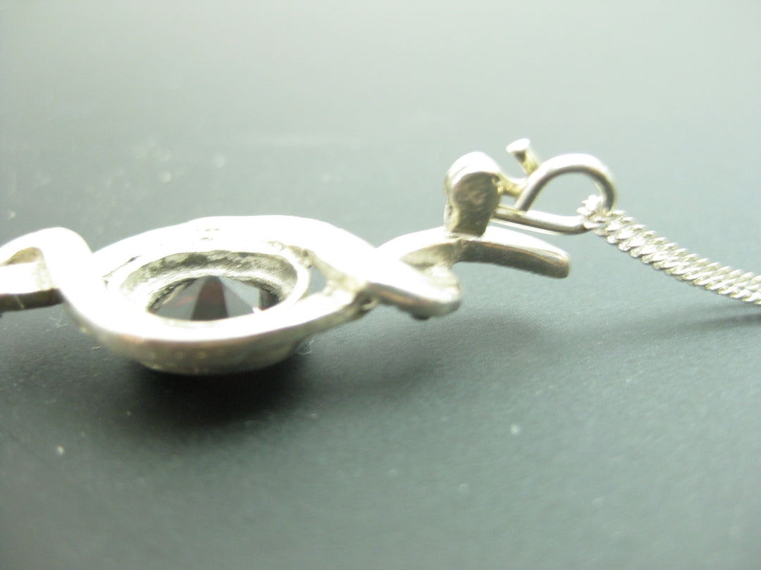 g265 Elegant Sterling Silver Garnet &amp; Marcasites Pendant with Silver Chain