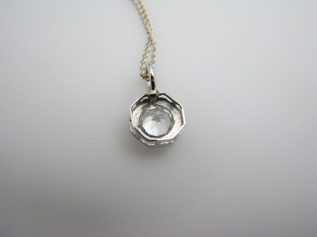 b485 Dainty 10kt White Gold Cubic Zirconia Pendant