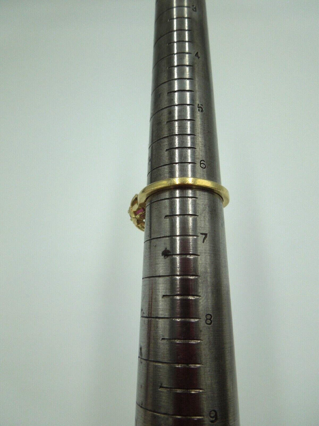 t247 14kt Yellow Gold Synthetic Ruby Ring Size 6 1/4 (US) Signed