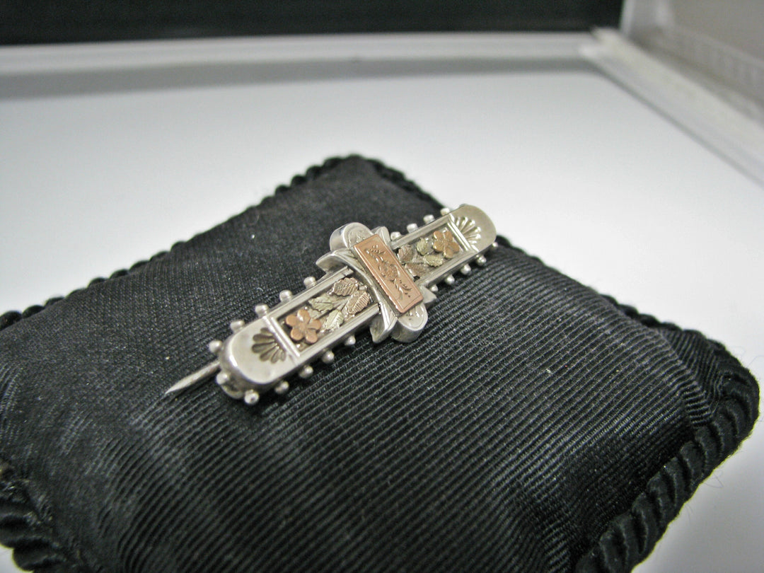 H189 Beautiful Stainless Steal Brooch/ Pin with flowery design