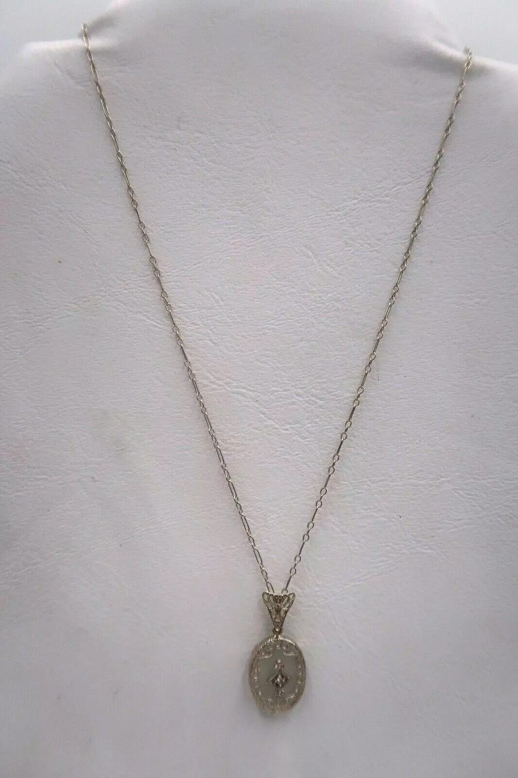 t383 Art Deco 14k White Gold Camphor Glass Diamond .01 TDW Filigree Necklace