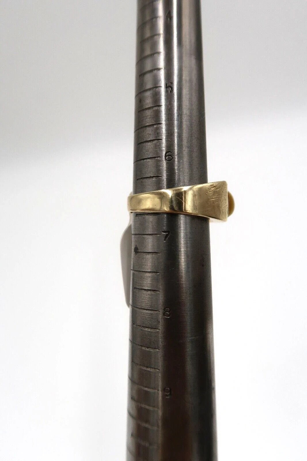 t347 10k Yellow Gold Cats Eye Cubic Zirconia Ring