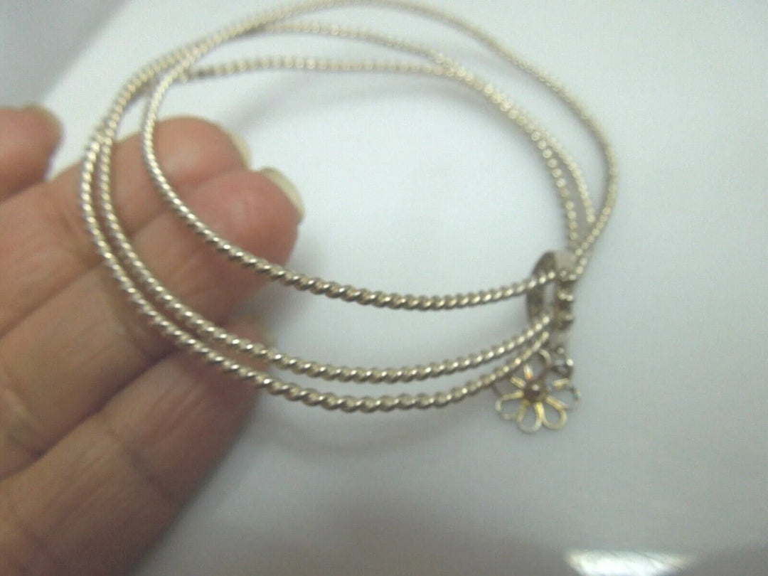 r156 Vintage Silvertone Bangle Bracelet Rare