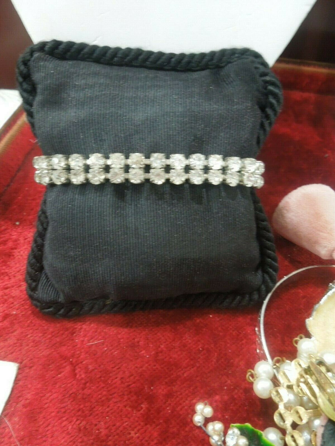 r111 Lot of 15 Jewelry Freshwater Pearls Rhinestones Necklace Earrings Bracelets Some are signed/Some are not