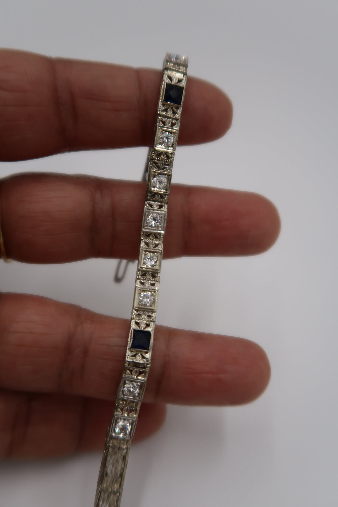 t238 10kt White Gold Diamond 0.75 its Sapphire Bracelet 7"/7.1g